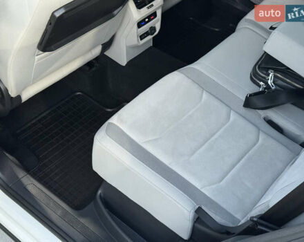 Білий Фольксваген Tiguan Allspace, об'ємом двигуна 2 л та пробігом 193 тис. км за 26499 $, фото 36 на Automoto.ua