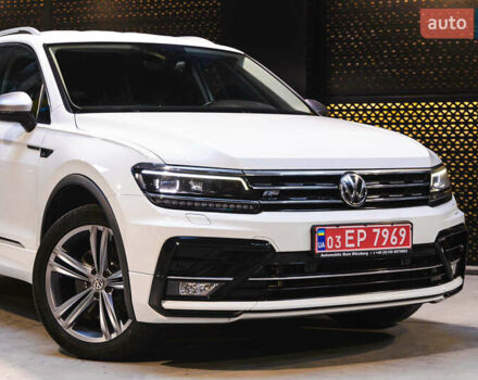 Белый Фольксваген Tiguan Allspace, объемом двигателя 2 л и пробегом 185 тыс. км за 28890 $, фото 2 на Automoto.ua