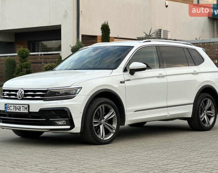 Белый Фольксваген Tiguan Allspace, объемом двигателя 2 л и пробегом 184 тыс. км за 31499 $, фото 43 на Automoto.ua