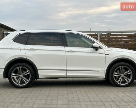 Белый Фольксваген Tiguan Allspace, объемом двигателя 2 л и пробегом 184 тыс. км за 31499 $, фото 36 на Automoto.ua