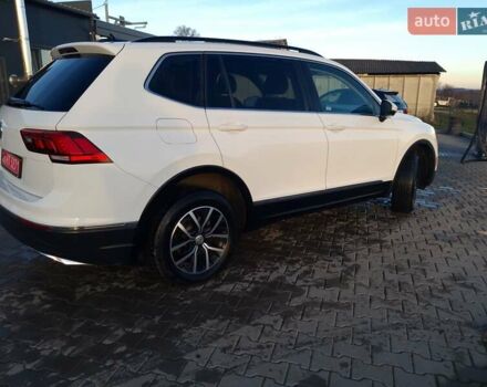 Білий Фольксваген Tiguan Allspace, об'ємом двигуна 1.97 л та пробігом 130 тис. км за 17800 $, фото 9 на Automoto.ua