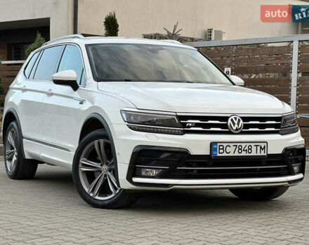 Белый Фольксваген Tiguan Allspace, объемом двигателя 2 л и пробегом 184 тыс. км за 31499 $, фото 24 на Automoto.ua