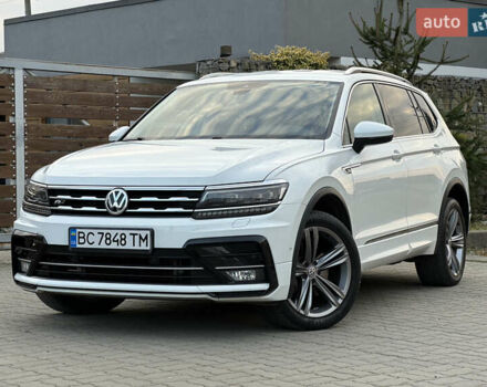 Белый Фольксваген Tiguan Allspace, объемом двигателя 2 л и пробегом 184 тыс. км за 31499 $, фото 2 на Automoto.ua