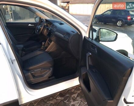 Білий Фольксваген Tiguan Allspace, об'ємом двигуна 1.97 л та пробігом 130 тис. км за 17800 $, фото 10 на Automoto.ua
