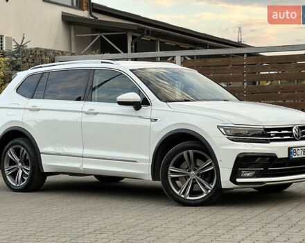 Белый Фольксваген Tiguan Allspace, объемом двигателя 2 л и пробегом 184 тыс. км за 31499 $, фото 32 на Automoto.ua