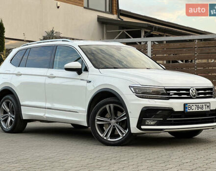 Белый Фольксваген Tiguan Allspace, объемом двигателя 2 л и пробегом 184 тыс. км за 31499 $, фото 22 на Automoto.ua