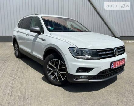 Білий Фольксваген Tiguan Allspace, об'ємом двигуна 2 л та пробігом 212 тис. км за 24299 $, фото 2 на Automoto.ua