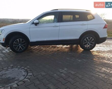 Білий Фольксваген Tiguan Allspace, об'ємом двигуна 1.97 л та пробігом 130 тис. км за 17800 $, фото 5 на Automoto.ua