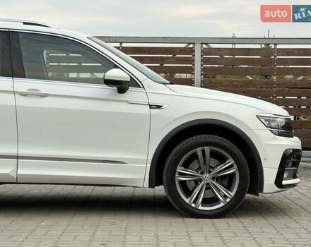 Белый Фольксваген Tiguan Allspace, объемом двигателя 2 л и пробегом 184 тыс. км за 31499 $, фото 34 на Automoto.ua