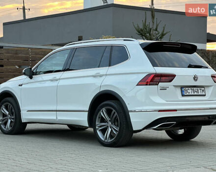 Белый Фольксваген Tiguan Allspace, объемом двигателя 2 л и пробегом 184 тыс. км за 31499 $, фото 48 на Automoto.ua