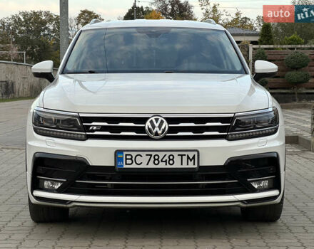 Белый Фольксваген Tiguan Allspace, объемом двигателя 2 л и пробегом 184 тыс. км за 31499 $, фото 41 на Automoto.ua