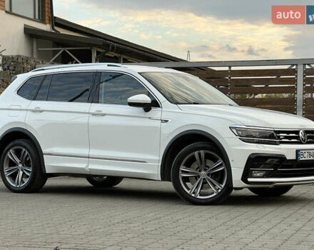Белый Фольксваген Tiguan Allspace, объемом двигателя 2 л и пробегом 184 тыс. км за 31499 $, фото 23 на Automoto.ua