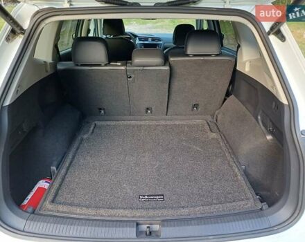 Білий Фольксваген Tiguan Allspace, об'ємом двигуна 2 л та пробігом 20 тис. км за 32000 $, фото 18 на Automoto.ua