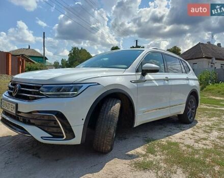 Білий Фольксваген Tiguan Allspace, об'ємом двигуна 2 л та пробігом 20 тис. км за 32000 $, фото 1 на Automoto.ua