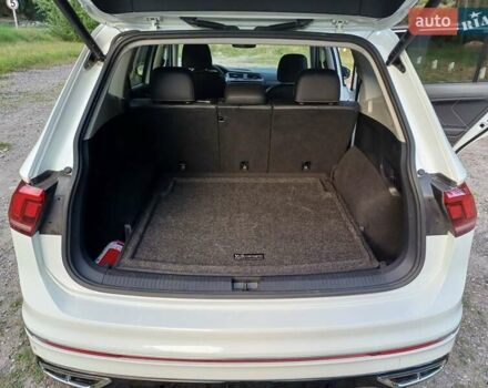 Білий Фольксваген Tiguan Allspace, об'ємом двигуна 2 л та пробігом 20 тис. км за 32000 $, фото 17 на Automoto.ua