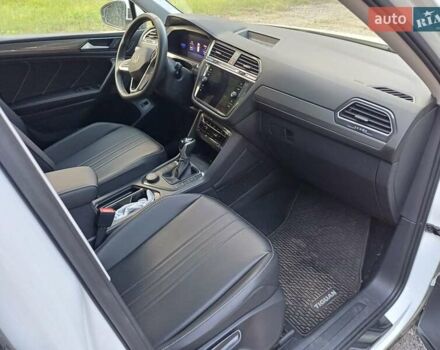 Білий Фольксваген Tiguan Allspace, об'ємом двигуна 2 л та пробігом 20 тис. км за 32000 $, фото 20 на Automoto.ua