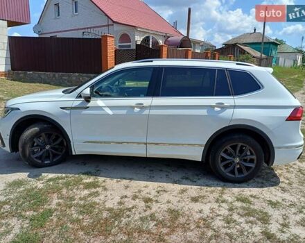Білий Фольксваген Tiguan Allspace, об'ємом двигуна 2 л та пробігом 20 тис. км за 32000 $, фото 3 на Automoto.ua
