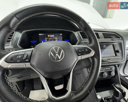 Белый Фольксваген Tiguan Allspace, объемом двигателя 2 л и пробегом 86 тыс. км за 24999 $, фото 33 на Automoto.ua