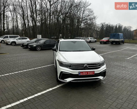 Белый Фольксваген Tiguan Allspace, объемом двигателя 2 л и пробегом 104 тыс. км за 26600 $, фото 11 на Automoto.ua