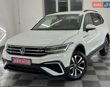 Белый Фольксваген Tiguan Allspace, объемом двигателя 2 л и пробегом 86 тыс. км за 24999 $, фото 14 на Automoto.ua