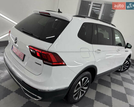 Белый Фольксваген Tiguan Allspace, объемом двигателя 2 л и пробегом 86 тыс. км за 24999 $, фото 17 на Automoto.ua