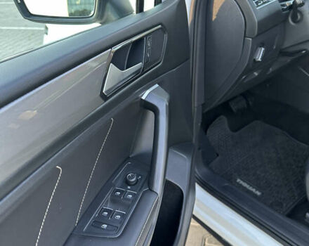 Білий Фольксваген Tiguan Allspace, об'ємом двигуна 2 л та пробігом 132 тис. км за 22600 $, фото 18 на Automoto.ua