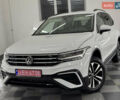 Белый Фольксваген Tiguan Allspace, объемом двигателя 2 л и пробегом 86 тыс. км за 24999 $, фото 120 на Automoto.ua