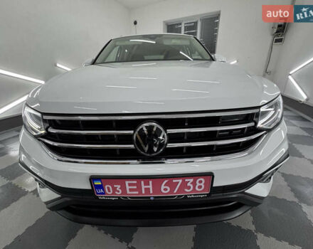 Белый Фольксваген Tiguan Allspace, объемом двигателя 2 л и пробегом 86 тыс. км за 24999 $, фото 89 на Automoto.ua