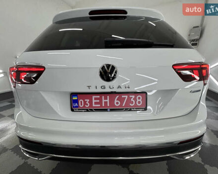 Белый Фольксваген Tiguan Allspace, объемом двигателя 2 л и пробегом 86 тыс. км за 24999 $, фото 135 на Automoto.ua
