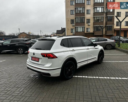Белый Фольксваген Tiguan Allspace, объемом двигателя 2 л и пробегом 104 тыс. км за 26600 $, фото 6 на Automoto.ua