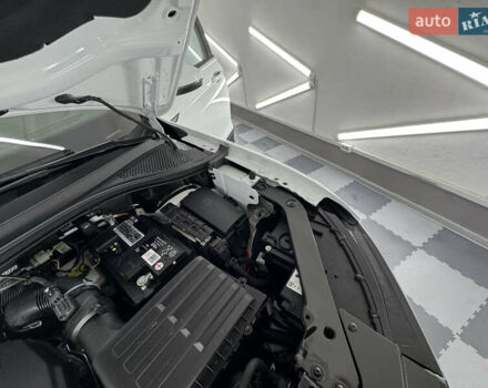 Белый Фольксваген Tiguan Allspace, объемом двигателя 2 л и пробегом 86 тыс. км за 24999 $, фото 80 на Automoto.ua