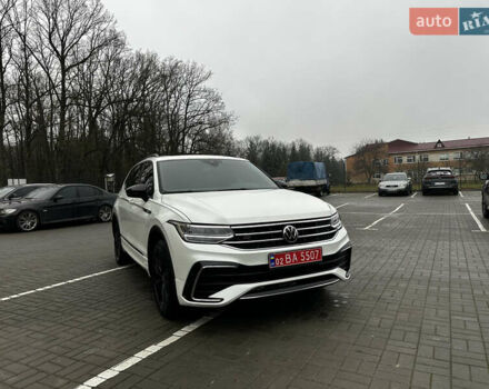 Белый Фольксваген Tiguan Allspace, объемом двигателя 2 л и пробегом 104 тыс. км за 26600 $, фото 30 на Automoto.ua