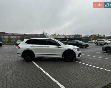 Белый Фольксваген Tiguan Allspace, объемом двигателя 2 л и пробегом 104 тыс. км за 26600 $, фото 23 на Automoto.ua