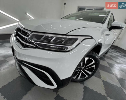 Белый Фольксваген Tiguan Allspace, объемом двигателя 2 л и пробегом 86 тыс. км за 24999 $, фото 16 на Automoto.ua