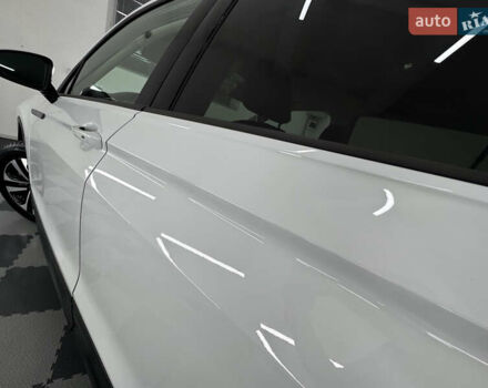 Белый Фольксваген Tiguan Allspace, объемом двигателя 2 л и пробегом 86 тыс. км за 24999 $, фото 130 на Automoto.ua