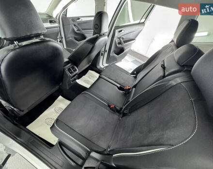 Белый Фольксваген Tiguan Allspace, объемом двигателя 2 л и пробегом 86 тыс. км за 24999 $, фото 52 на Automoto.ua