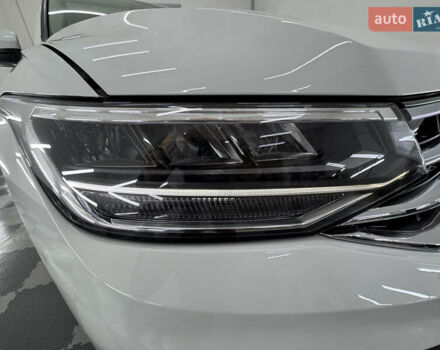 Белый Фольксваген Tiguan Allspace, объемом двигателя 2 л и пробегом 86 тыс. км за 24999 $, фото 88 на Automoto.ua