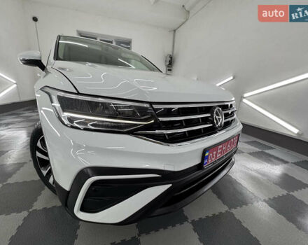 Белый Фольксваген Tiguan Allspace, объемом двигателя 2 л и пробегом 86 тыс. км за 24999 $, фото 6 на Automoto.ua