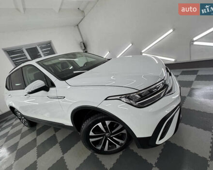 Белый Фольксваген Tiguan Allspace, объемом двигателя 2 л и пробегом 86 тыс. км за 24999 $, фото 3 на Automoto.ua