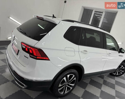 Белый Фольксваген Tiguan Allspace, объемом двигателя 2 л и пробегом 86 тыс. км за 24999 $, фото 123 на Automoto.ua
