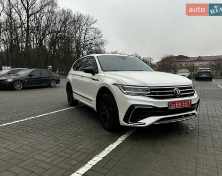 Белый Фольксваген Tiguan Allspace, объемом двигателя 2 л и пробегом 104 тыс. км за 26600 $, фото 29 на Automoto.ua
