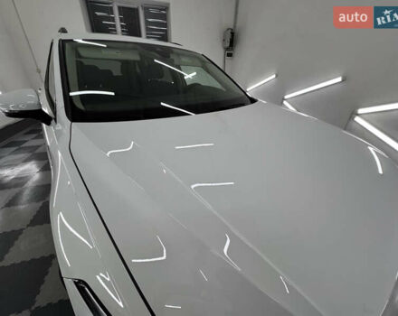 Белый Фольксваген Tiguan Allspace, объемом двигателя 2 л и пробегом 86 тыс. км за 24999 $, фото 102 на Automoto.ua