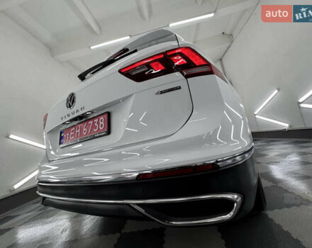 Белый Фольксваген Tiguan Allspace, объемом двигателя 2 л и пробегом 86 тыс. км за 24999 $, фото 126 на Automoto.ua