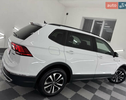 Белый Фольксваген Tiguan Allspace, объемом двигателя 2 л и пробегом 86 тыс. км за 24999 $, фото 18 на Automoto.ua