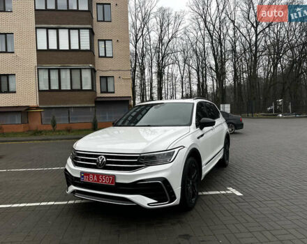 Белый Фольксваген Tiguan Allspace, объемом двигателя 2 л и пробегом 104 тыс. км за 26600 $, фото 32 на Automoto.ua