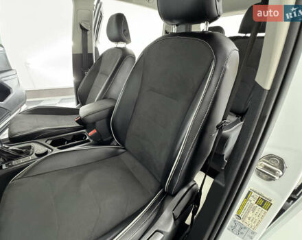 Белый Фольксваген Tiguan Allspace, объемом двигателя 2 л и пробегом 86 тыс. км за 24999 $, фото 42 на Automoto.ua