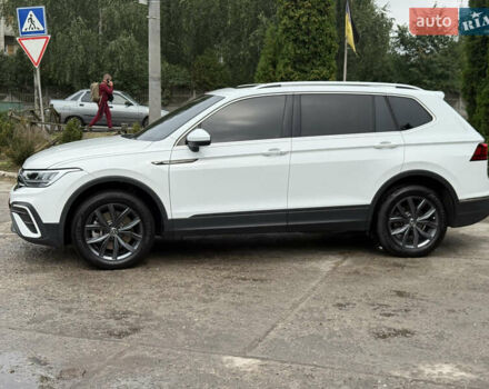 Білий Фольксваген Tiguan Allspace, об'ємом двигуна 2 л та пробігом 30 тис. км за 30990 $, фото 9 на Automoto.ua