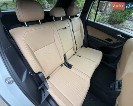 Білий Фольксваген Tiguan Allspace, об'ємом двигуна 2 л та пробігом 30 тис. км за 30990 $, фото 22 на Automoto.ua