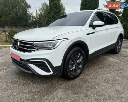 Білий Фольксваген Tiguan Allspace, об'ємом двигуна 2 л та пробігом 30 тис. км за 30990 $, фото 8 на Automoto.ua