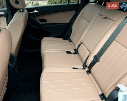 Білий Фольксваген Tiguan Allspace, об'ємом двигуна 2 л та пробігом 30 тис. км за 30990 $, фото 62 на Automoto.ua